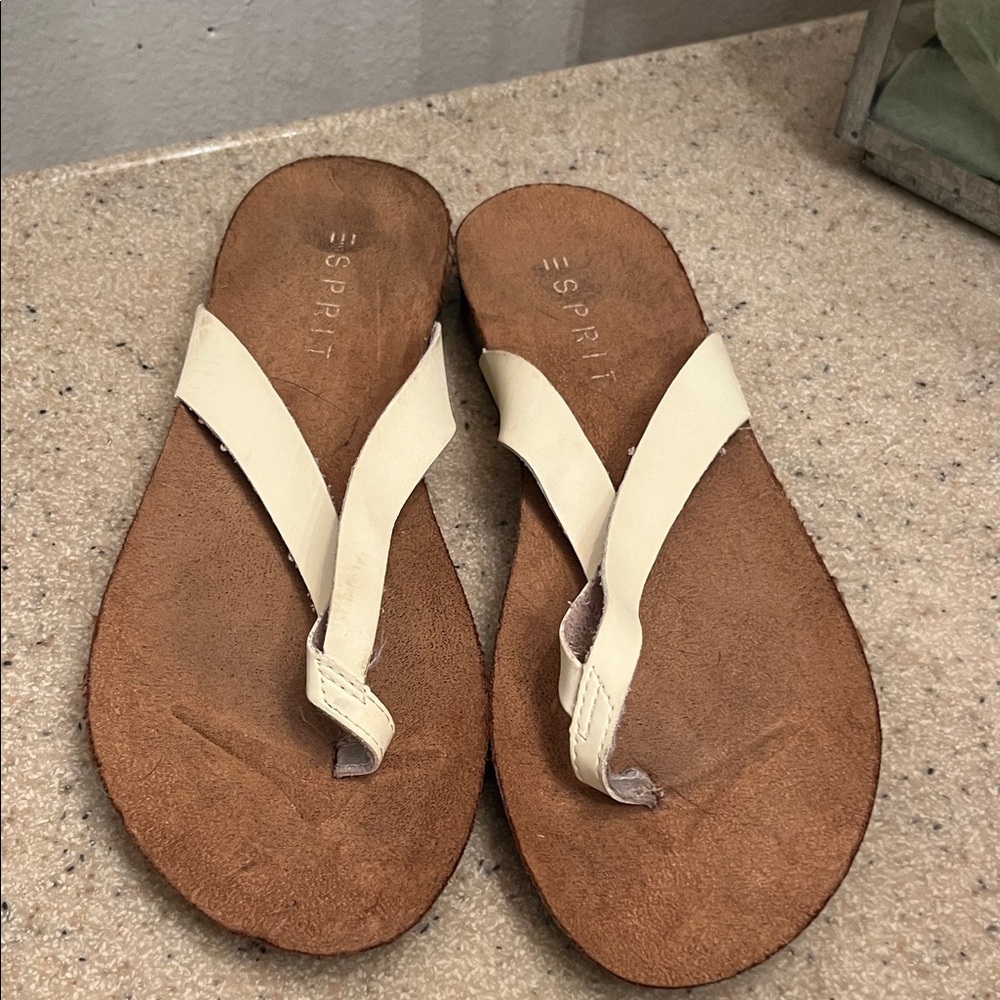 Esprit Women's Brown and Cream Flip-Flop Sandals